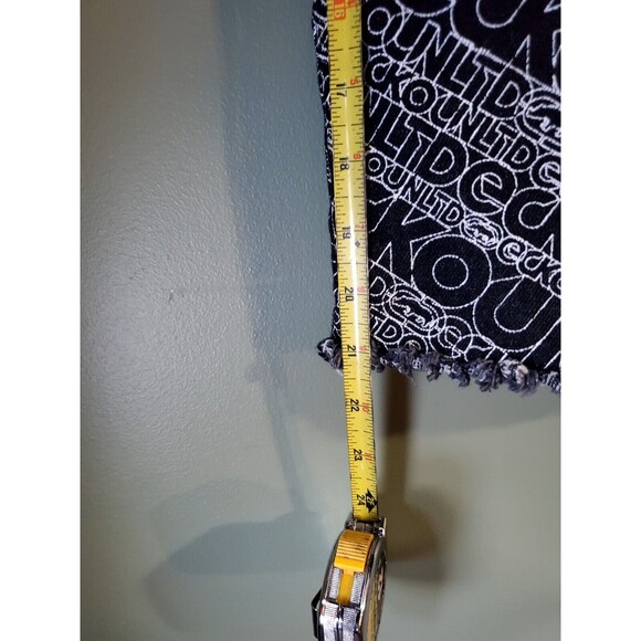 Ecko Unltd Mens Black Baggy Denim Jean Shorts All Over Logo Raw Edge Size 32 - Picture 6 of 11